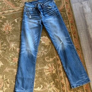 American Eagle Outfitters Men's Distressed Denim Jeans